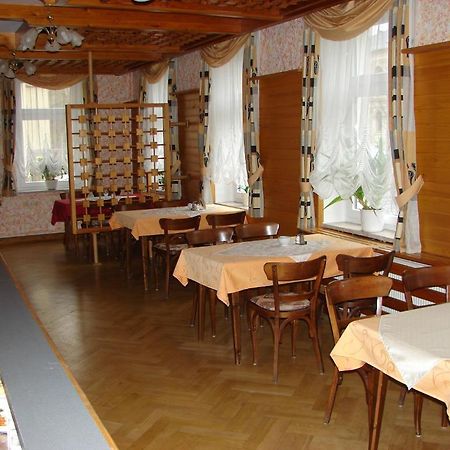 Hotel-Restaurant-Adler Reichenbach im Vogtland Εξωτερικό φωτογραφία