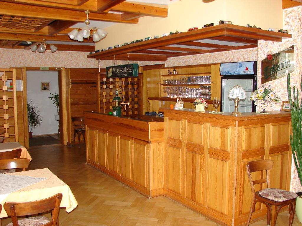 Hotel-Restaurant-Adler Reichenbach im Vogtland Εξωτερικό φωτογραφία